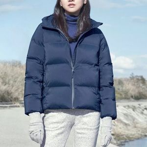 Uniqlo seamless down puffer short